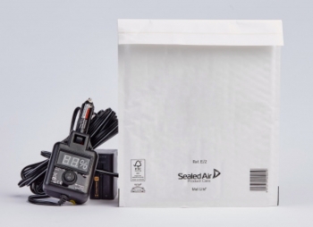 White Mail Lite Bubble Lined Postal Bags REF. E/2 - 100 bags per box White Mail Lite Bubble Lined Postal Bags REF. E/2 - 100 bags per box